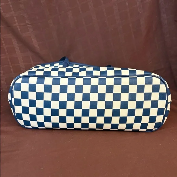 Don’t Panic Checkerboard Tote Bag w/ Matching Wristlet Pouch Navy Cream - Picture 5 of 7